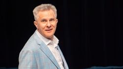 Doru Octavian Dumitru a ajuns în stare gravă la spital! Actorului i s-a făcut rău înaintea unui spectacol Doru Octavian Dumitru a ajuns în stare gravă la spital! Actorului i s-a făcut rău înaintea unui spectacol